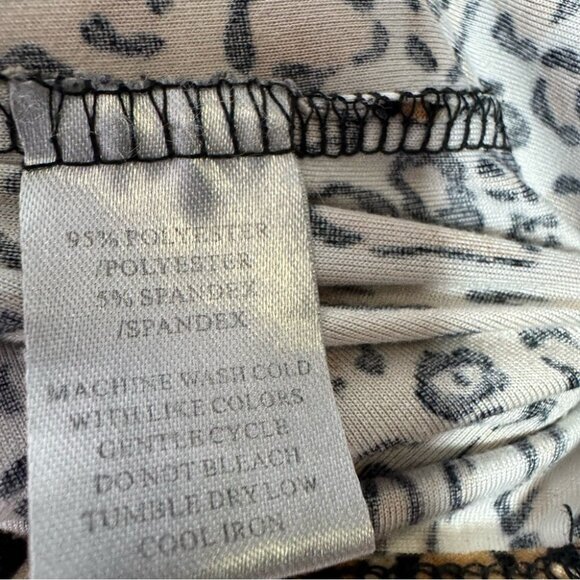 Kathryn top animal print with ribbon 🎀 bow accent stretchy soft *flaw* y2k MOB - Picture 6 of 10